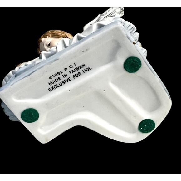 VTG Porcelain Angel & Baby In Bed 5" Figurine 1991 Blue Pink White Nursery Decor - Picture 6 of 6